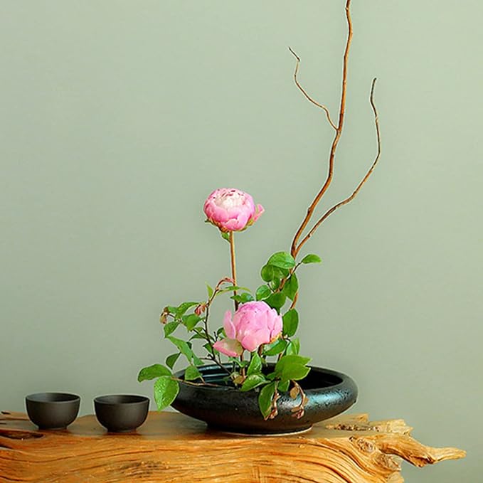 Flower Arrangement Supplies, Deep Round Ceramic Ikebana Flower Vase with 5cm Kenzan Flower Frog for Floral Arrangement Home Decoration, Black Spotted