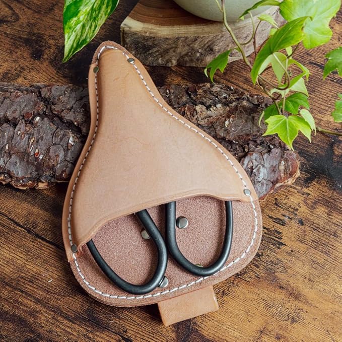 Wazakura Bonsai Scissors Tool Holster Made in Japan W 5.5inch(140mm) Beige, Japanese Garden Small Tool Pouch with Belt Clip, Scissor Holder with Belt Loop, Bonsai Shears Case for Gardening Tool Belt