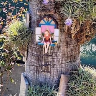 Fairy Angel Statue Garden Tree Decoration Resin Angel Figurine Wall Hanging Decor Outdoor Garden Decor for Lawn Yard Patio Windowsill Garden Gifts
