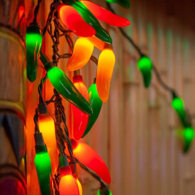 Multicolor Chili Pepper String Lights Plug in, 13.6Ft Outdoor Christmas Decorations Lights with 35 LED Red Green Yellow Chili Pepper Lights for Cinco de Mayo Fiesta House Kitchen Patio Mexican Party