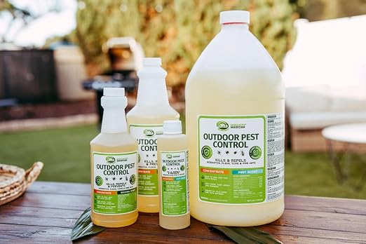 Mosquito Magician Liquid Concentrate – Kills Mosquitoes, Fleas & Fire Ants, Repels and Prevents Ticks – Essential Oil Yard Treatment Spray – Use with Sprayers, Foggers & Misting Systems – 32 oz, Mint