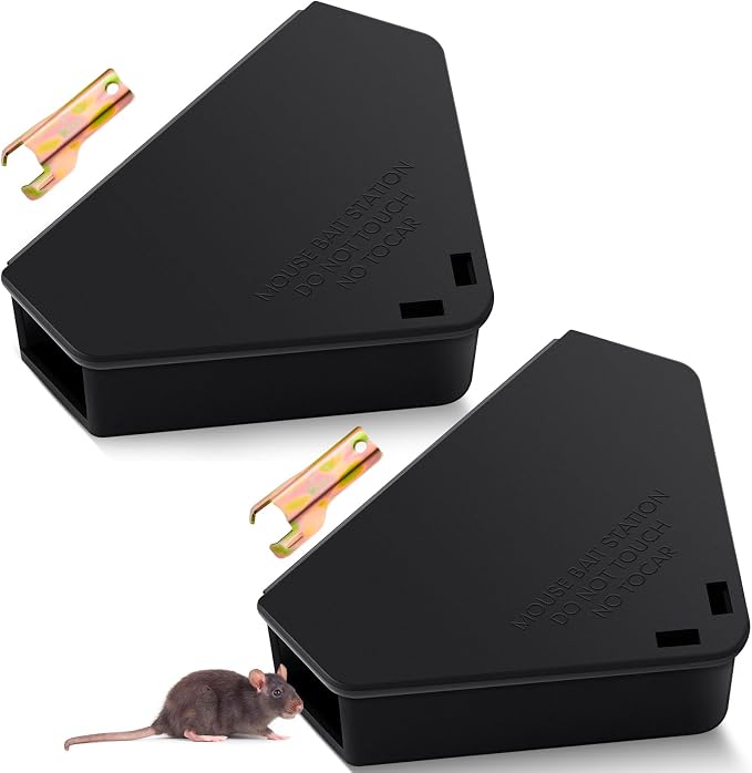 Qualirey 2 Pcs Mice Station with Key Triangle Mouse Station Lockable Reusable Bait Box, Enclosed Design for Indoor and Outdoor Use, Suitable for Small Mice (Black)