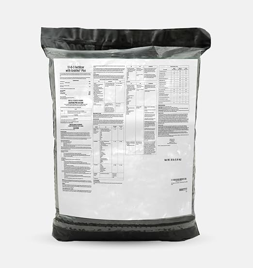 The Andersons Professional 17-0-3 Fertilizer with Grubout Plus 18,100 sq ft (40lb)