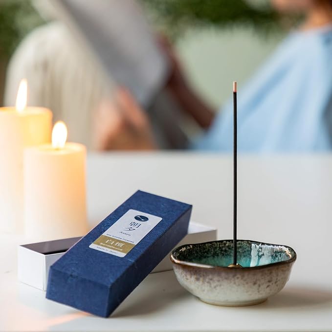 Asayu Japan Sandalwood Incense Sticks - Low Smoke Japanese Incense, 20g (35-40 Sticks), Made in Japan, Smokeless for Less Irritation and Non-Toxic, for Meditation, Relaxation & Home Fragrance
