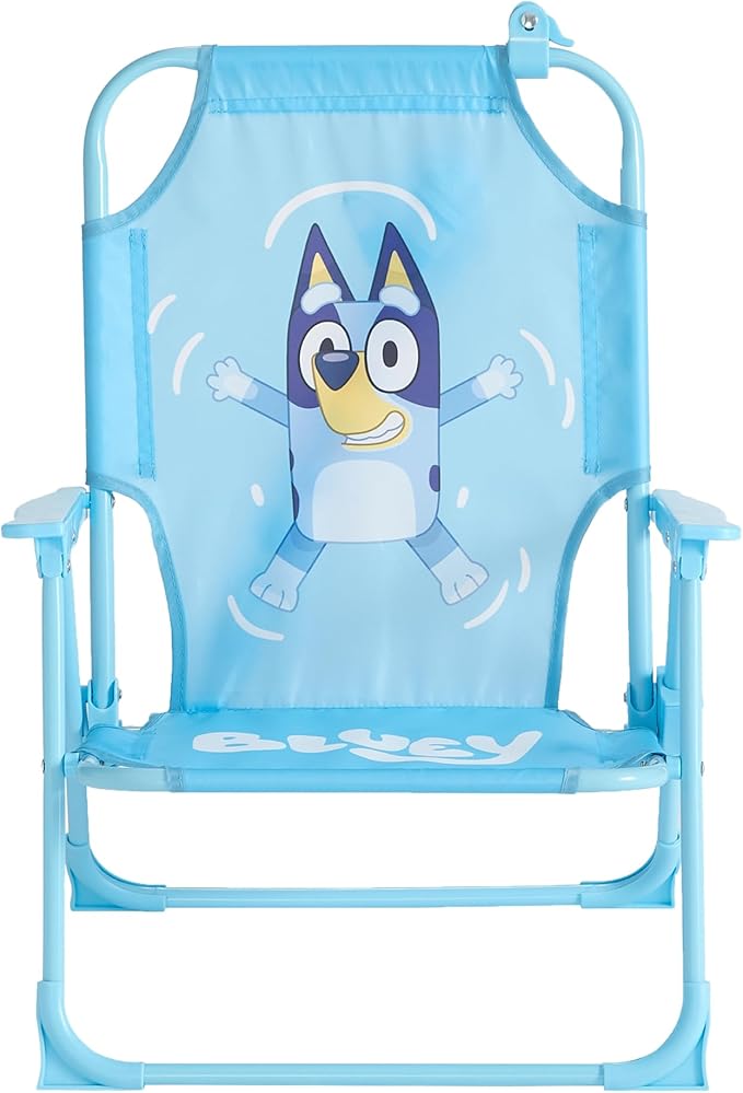 Idea Nuova Bluey Kids Outdoor Folding Beach Chair with Umbrella,Portable Camp Chair for Ages 3+, Lightweight & Compact for Beach, Camping, and Backyard