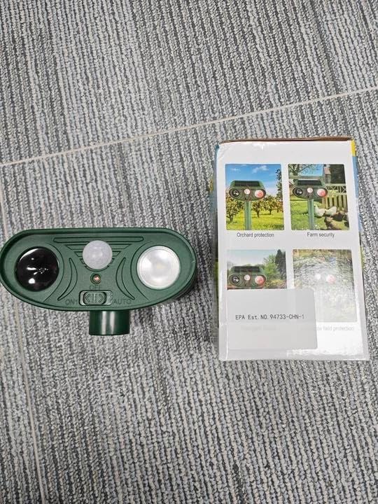2026 Upgraded Ultrasonic Solar Animal Repellent Outdoor, Deer Repellent Devices Waterproof, Cat Repellent Outdoor with Motion-Activated Deterrent, Repels Squirrel, Deer, Raccoon for Yard (4-Pack)