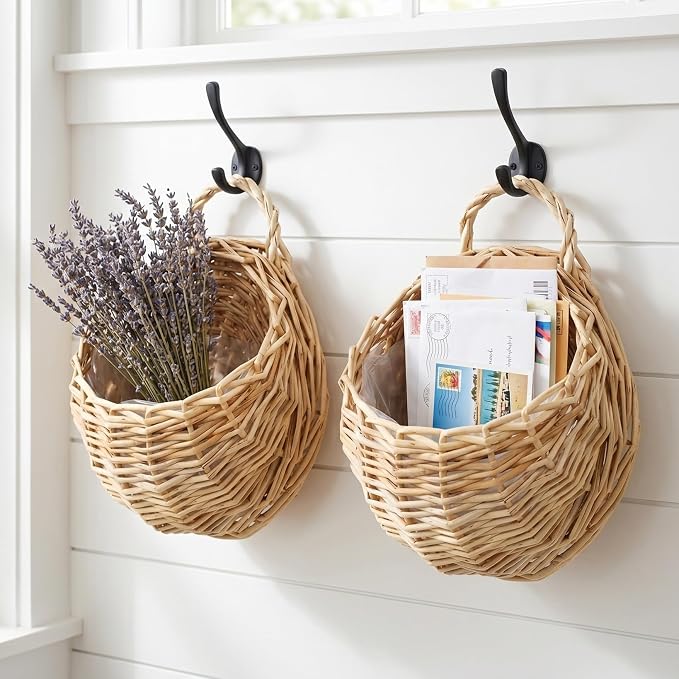 DOITOOL Willow Wall Basket, 2PCS Flat Back Woven Hanging Planter, Semi Circular Baskets, Boho Flower Holder, Wall Hanging Willow Storage for Indoor Outdoor Plant Flower Fruit Kitchen Storage