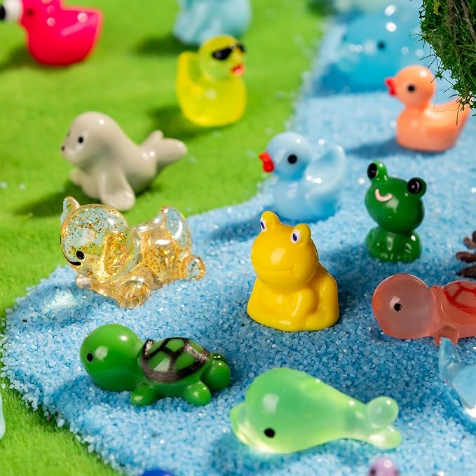 300pcs Mini Resin Animals300 Styles Variety Tiny Animals Figures Miniature Little Small Animal Figurines Bulk for Micro Fairy Garden Landscape Accessories Hide Crafts Decor Aquarium