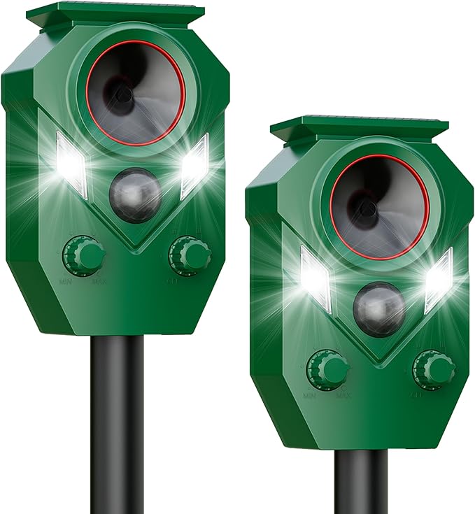 Solar Ultrasonic Animal Repellent Outdoor, Motion Activated Deer Repellent Devices with Flashing Lights, Waterproof Cat Repellent Outdoor, Repels Dog, Raccoon, Coyote for Garden & Lawn (2, Green)