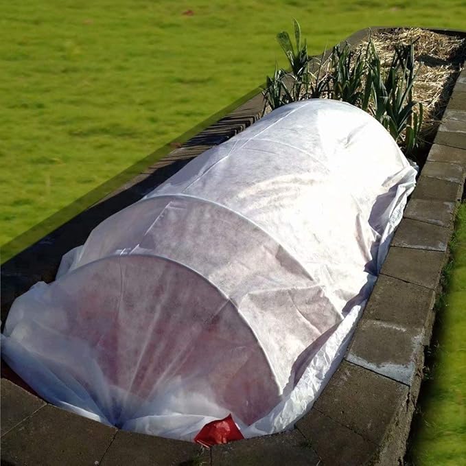 Agfabric Plant Covers Freeze Protection 7'x25' 1.5oz Frost Blankets for Plants Garden Plant Cover Freeze Cloths for Plants Winter Frost Protection,White