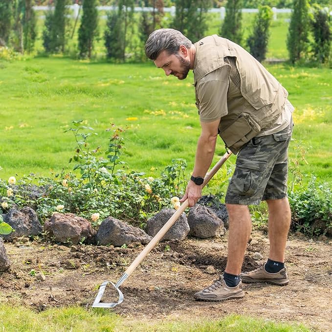 Berry&Bird Hoe Garden Tool, Heavy Duty 61.2" Triangle Hoes with Ashwood Handle, Long Handle Weeding Tool Garden Hoe for Weeding, Cultivating, Soil Loosening and Digging Trenches