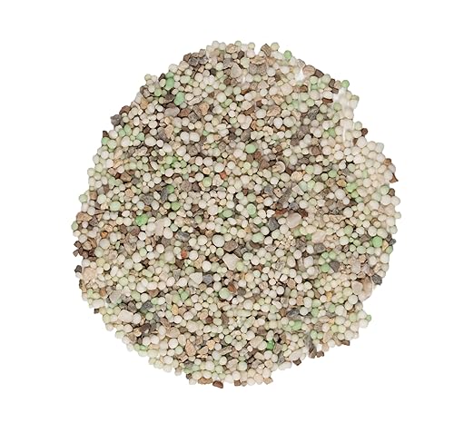 The Andersons Professional 17-0-3 Fertilizer with Grubout Plus 8,500 sq ft (18lb)