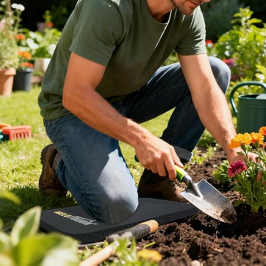 MELOTOUGH Garden Kneeling Pad, 1" Thick Soft NBR Foam Kneeling Pads for Gardening, Cleaning, Work - Lightweight & Comfortable, 15.75"x7.2" (Sunflower & Black)