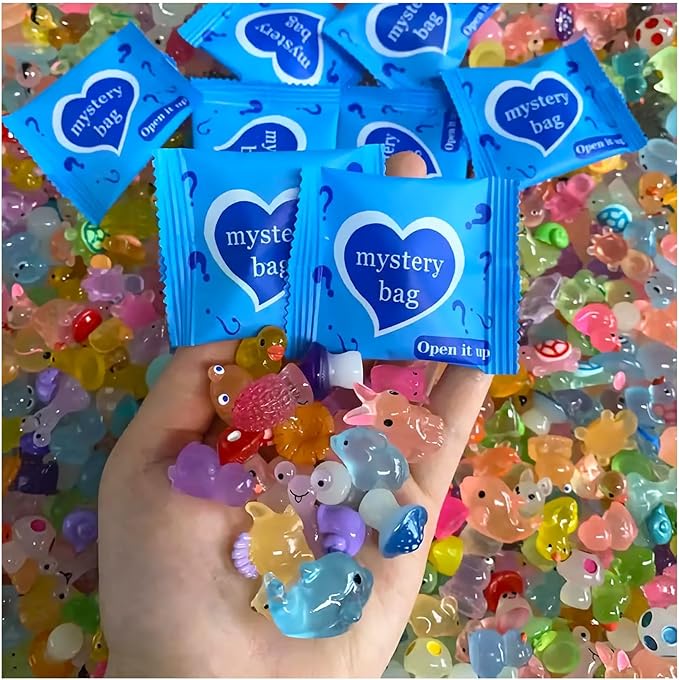 Mini Glow In The Dark Animal Resin Models, Resin Animals Mystery Bags, Individually Wrapped Blind Bags Tiny Animal Figurines, Collectible Mini Animals For Fairy Garden, DIY Crafts (100, animals)