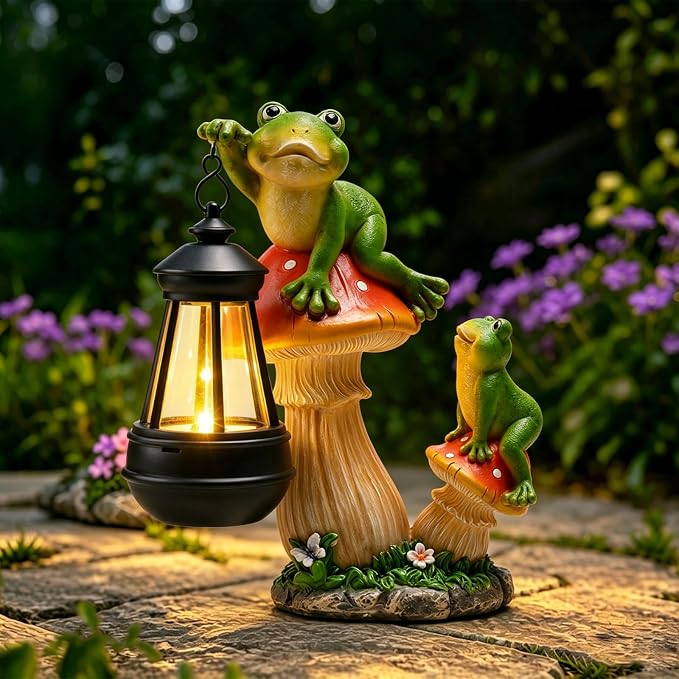 Garden Frogs Statue, Large Funny Frogs Figurine Climbing on Mushroom and Holding a Solar LED Lantern Resin Ornament for Patio Yard Lawn Porch Outdoor Decor, Women/Gardening Decoration Gifts