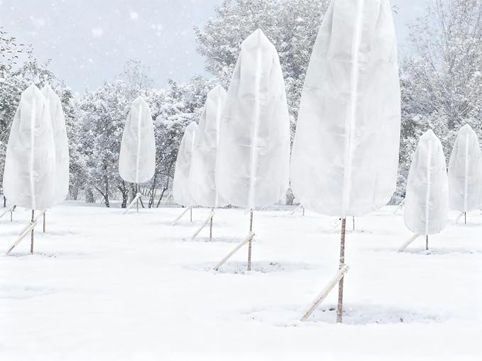 EAONE Plant Covers Freeze Protection 47x71”, Set of 4 Winter Frosts Cloth for Outdoor Plants, Reusable Frost Blankets Tree Wrap Protector for Shrub Cold Weather Bird Insect Prevention, White
