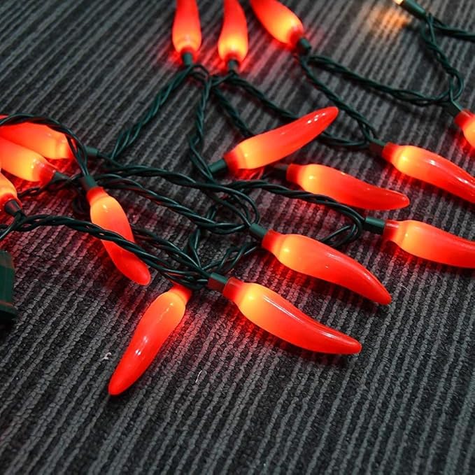 Chili Pepper String Lights Plug in, 13.6Ft 35 LED Red Chili Pepper Christmas Lights, Connectable Chili Lights UL Listed for Outdoor Indoor Kitchen Garden Fiesta Patio Mexican Party Decor, Green Wire