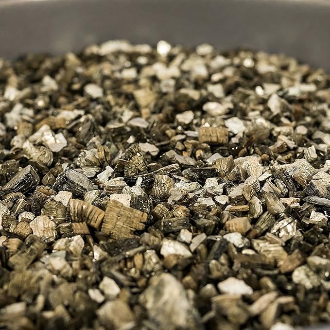 Horticultural Organic Vermiculite for Plants - Medium Grade - Natural Soil Additive for Gardening, Houseplants, Mushrooms, Potted Plants, Hydroponics, Terrariums (10 Quart)