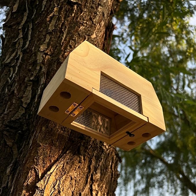 Carpenter Bee Trap for Outside, Leaning Tower Nature Hanging Wood Boring Bee Trap for Outdoor Insect Trap