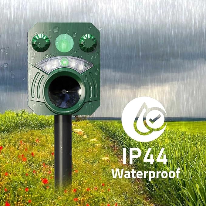 2 Pack Cat Repellent Outdoor Deer Repellent Device Dog Repeller Solar Animal Repellent Ultrasonic Squirrel Repeller Waterproof Racoon Fox with Motion Activated Sensor Flashing Light (Green)