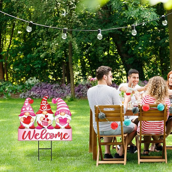 JarThenaAMCS Valentine's Day Metal Garden Stakes Red Pink Heart Gnome Yard Stake Decorative Welcome Lawn Sign for Wedding Anniversary Home Outside Lawn Porch Decor