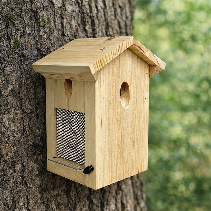 Carpenter Bee Traps for Outside, Piched Roof Nature Hanging Wood Boring Bee Trap for Outdoor Insect Trap (2 PCS)