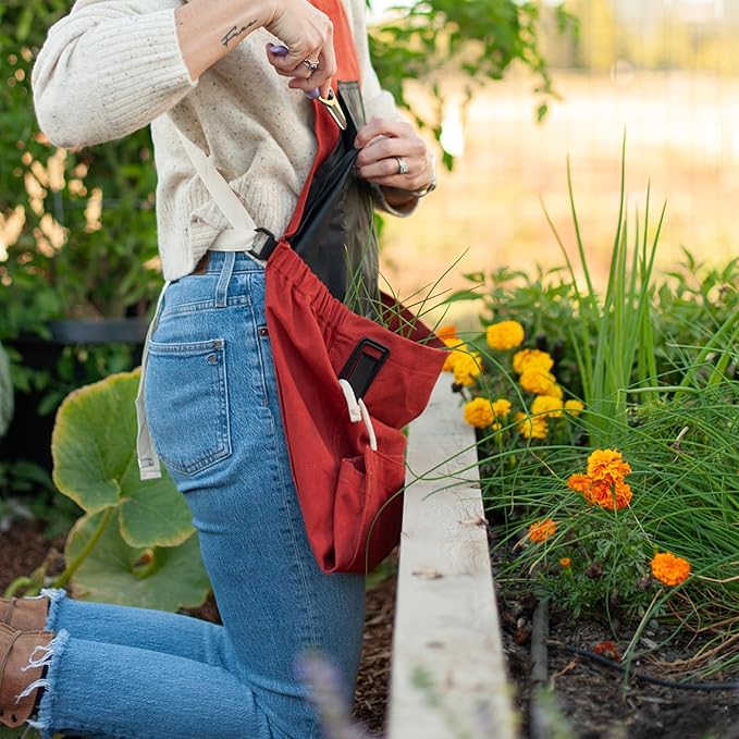 Roo Gardening Apron with Pockets for Women & Men - Canvas Garden Apron with Harvesting Pouch, Water-Resistant, Washable
