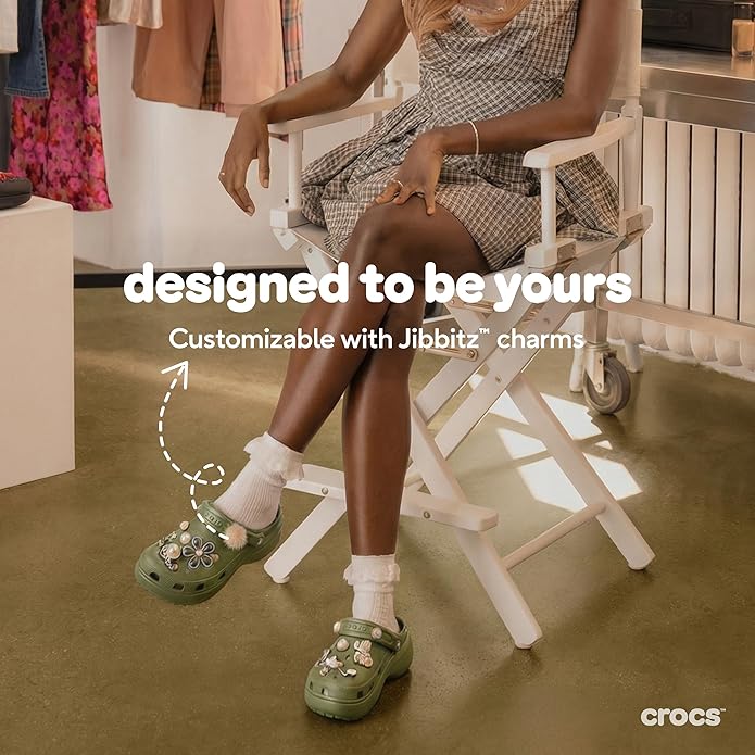 Crocs Unisex-Adult Classic Clog, Clogs for Women and Men