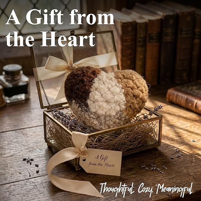 Alpaca Fiber Bird Nesting Heart – Natural Bird Nesting Material, Soft Alpaca Bird Nesting Heart for Outdoor Garden Birds & Nest Building Support