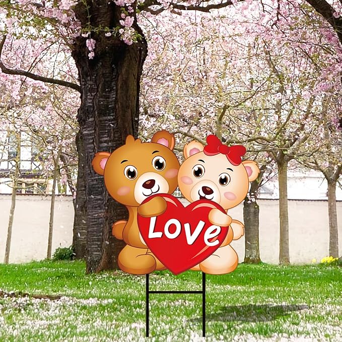 JarThenaAMCS Valentine' s Day Metal Garden Stake Welcome Yard Sign Bear Couple with Love Heart Decorative Lawn Sign for Wedding Anniversary Home Outside Lawn Porch Walkway Decor