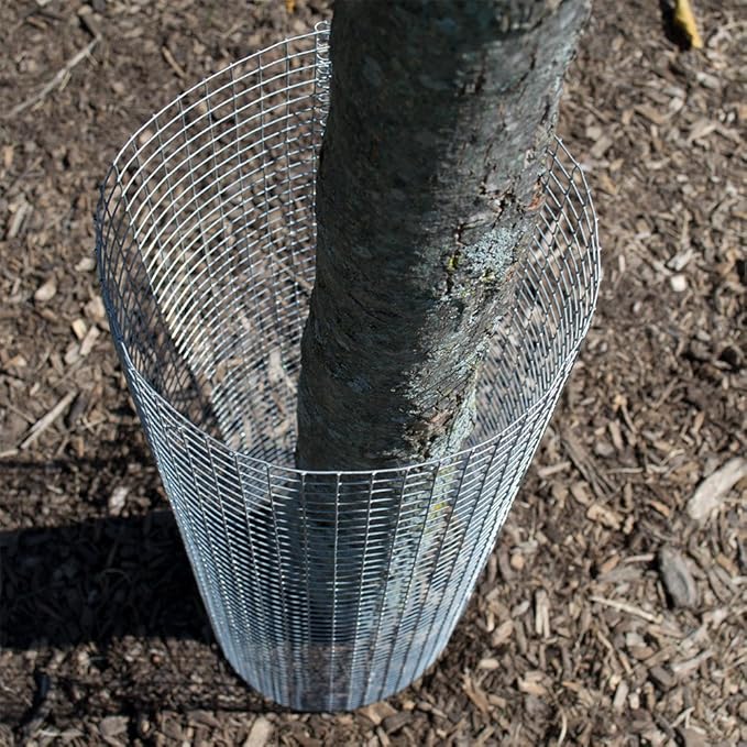 YARDGARD 1/2 Inch Mesh Welded Wire Fence, Hardware Cloth, 19 Gauge Galvanized Steel for Garden Protection, Cage Fencing, Chicken and Rabbit Barriers, and Crafts, 48 Inches x 25 Feet