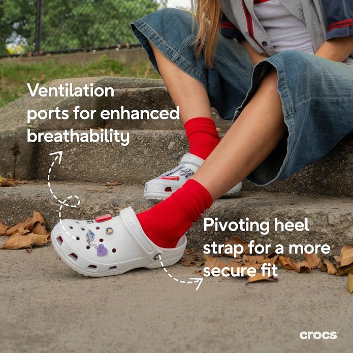 Crocs Unisex-Adult Classic Clog, Clogs for Women and Men