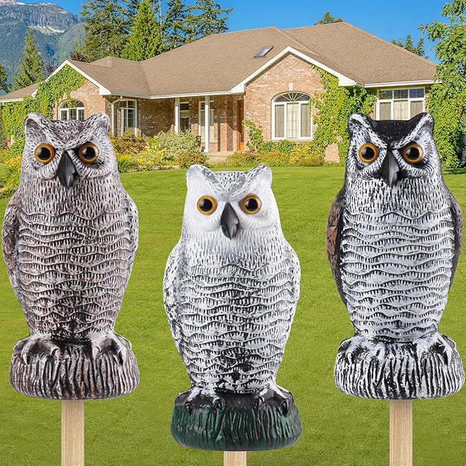 Fake Owl Decoy to Scare Birds Away, Plastic Garden Owl Scarecrow for Garden, Waterproof Owl Statue for Courtyard Orchard Doorway Roof Owl Decor 3 Pack