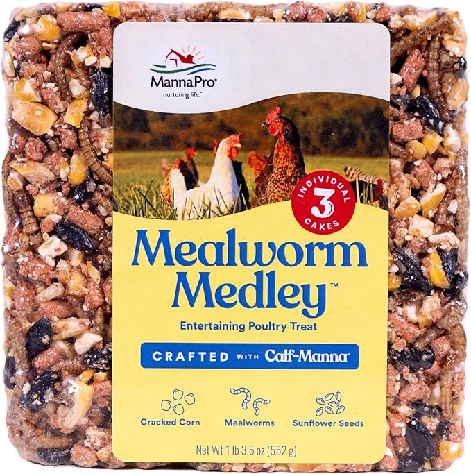Manna Pro Mealworm Medley Cake, Chicken Treats & Food, High-Protein Snack for Chickens, Turkeys, and Backyard Birds, 19.5 oz