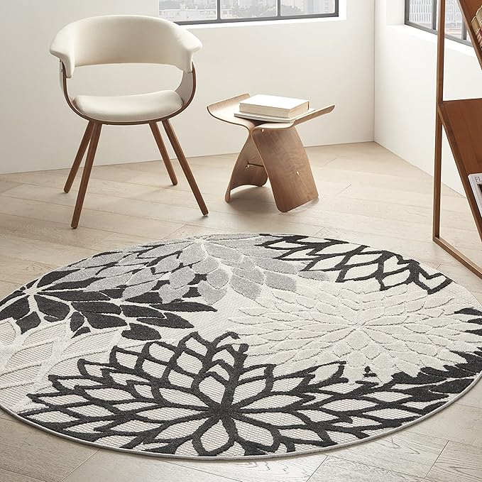 Nourison Home Aloha 48" Round Fabric Indoor/Outdoor Rug in Black/White Finish