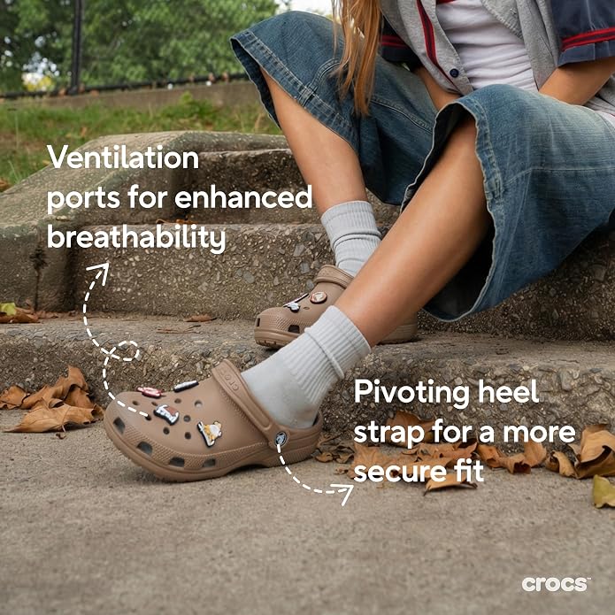 Crocs Unisex-Adult Classic Clog, Clogs for Women and Men