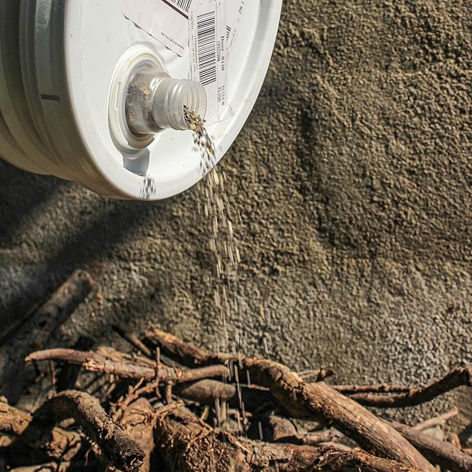 Victor VP362 Snake-A-Way Outdoor Snake Repellent for Yard, Repelling Granules for Poisonous and Non-Poisonous Snakes - 28 LBs