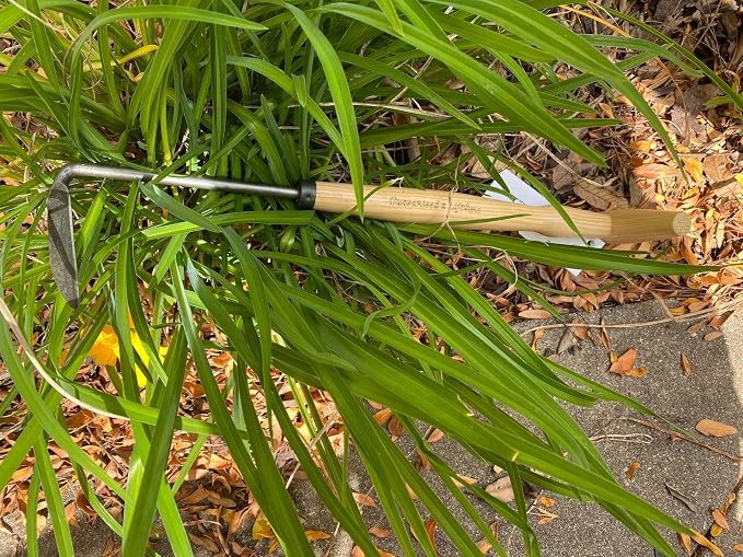 DeWit Cape Cod Weeder with P-Grip Handle, Left Hand