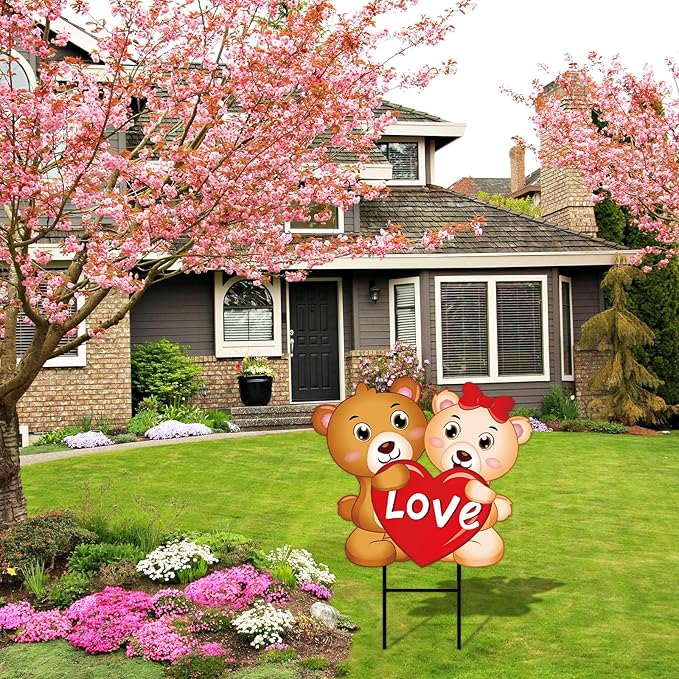 JarThenaAMCS Valentine' s Day Metal Garden Stake Welcome Yard Sign Bear Couple with Love Heart Decorative Lawn Sign for Wedding Anniversary Home Outside Lawn Porch Walkway Decor