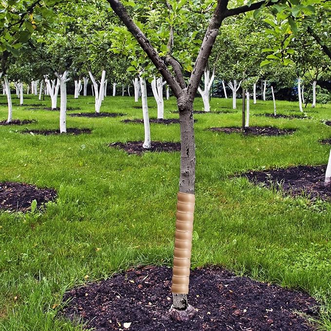 Wesiti 20 Pcs Tree Trunk Protector Plastic Spiral Trunk Tree Wrap Guard Bark Tube Protectors to Protect Bark Saplings from Deer Cats Rodents Rabbit Mowers (Light Brown)