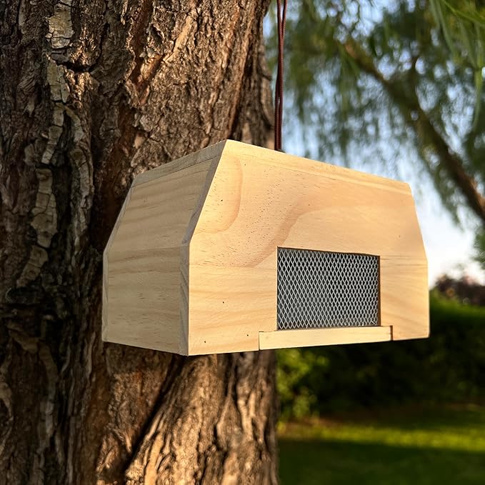 Carpenter Bee Trap for Outside, Leaning Tower Nature Hanging Wood Boring Bee Trap for Outdoor Insect Trap