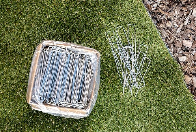 Squirrel Products Galvanized Steel Redrawn Garden Stakes, 6 Inch Lawn Staples, 11 Gauge Stakes, 2.9mm 15x2.5x15cm – 200 Pack